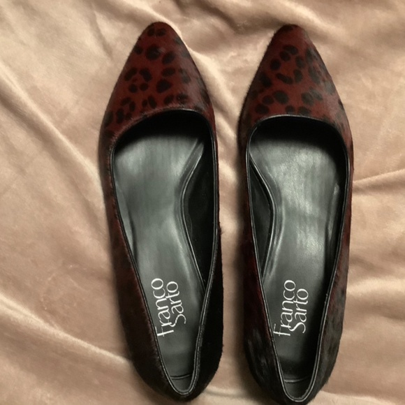 Franco Sarto burgundy leopard print shoes - Picture 4 of 6